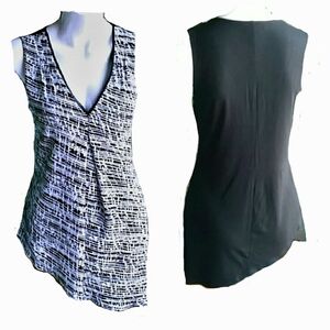 White House Black Market Black And White Asymetrical Top Size Small